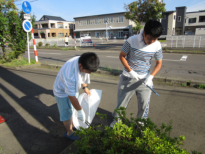 写真：大館のクリーンアップ運動