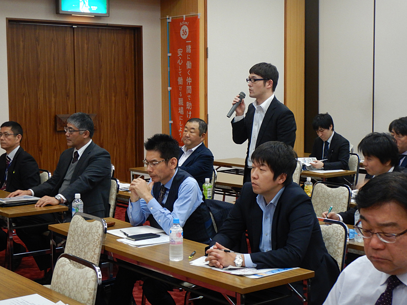写真:学習会の様子04