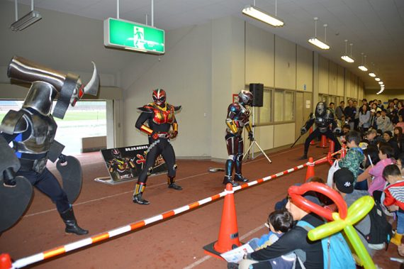 写真：超神ネイガーショー01